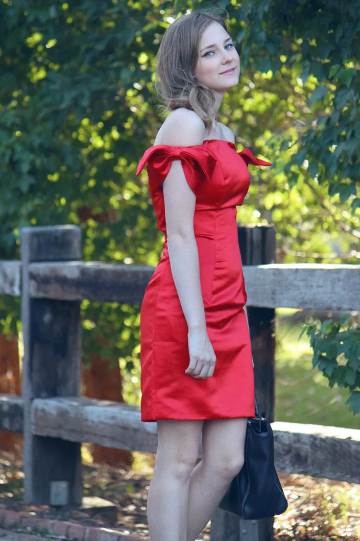 Sheath Off-the-shoulder Knee Length Charmuse Sleeveless Prom Dress