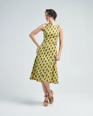 sleeveless dress