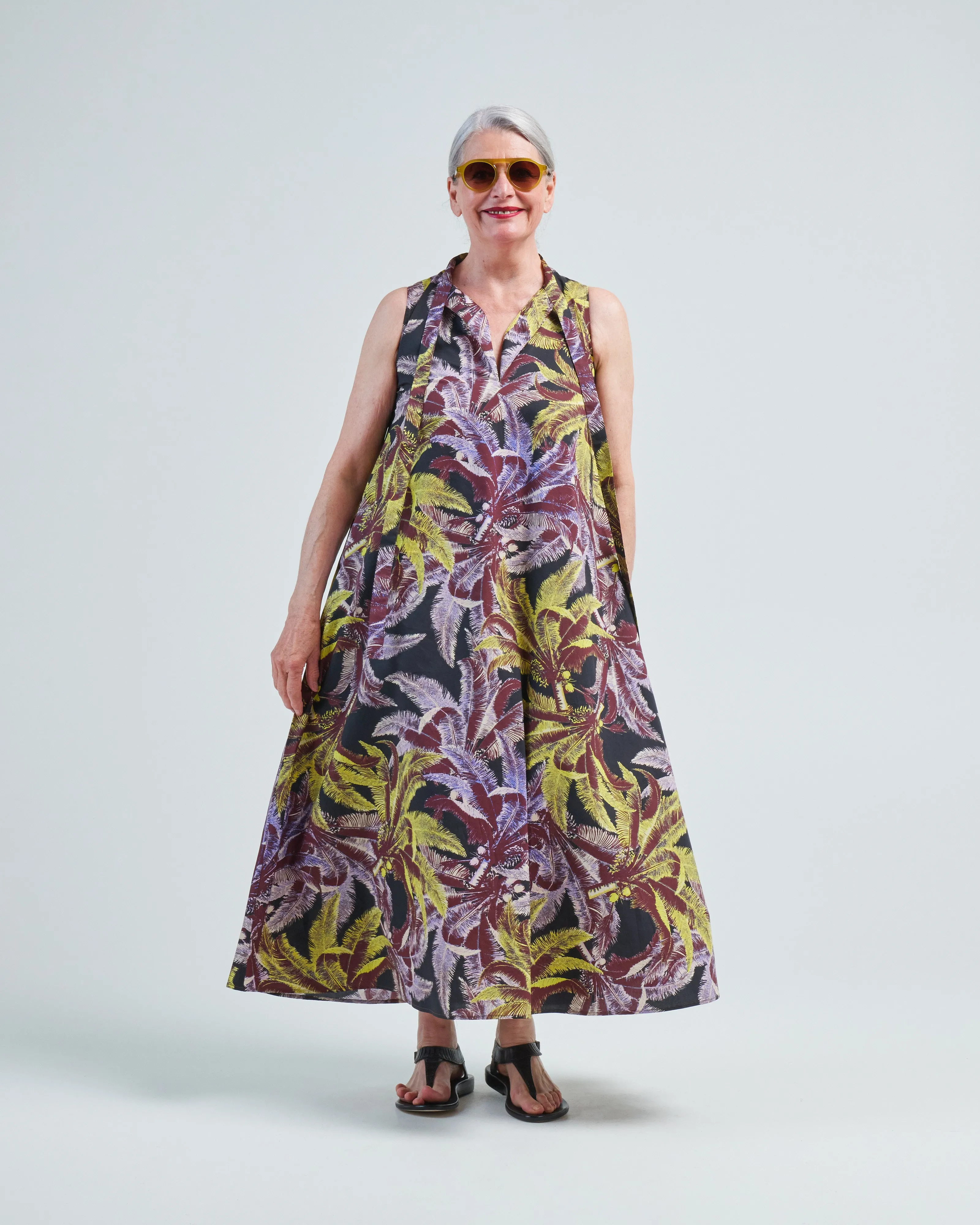 sleeveless printed dress