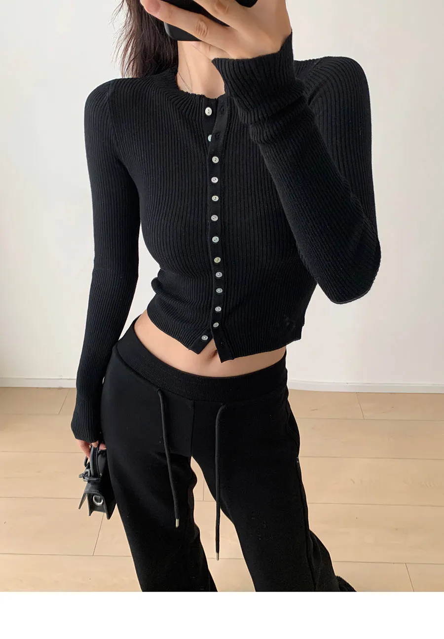 Slim button-down wool sweater
