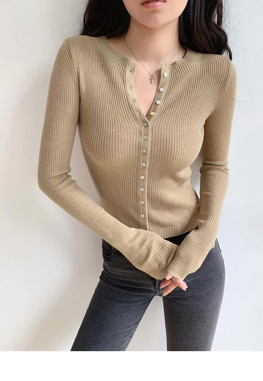 Slim button-down wool sweater