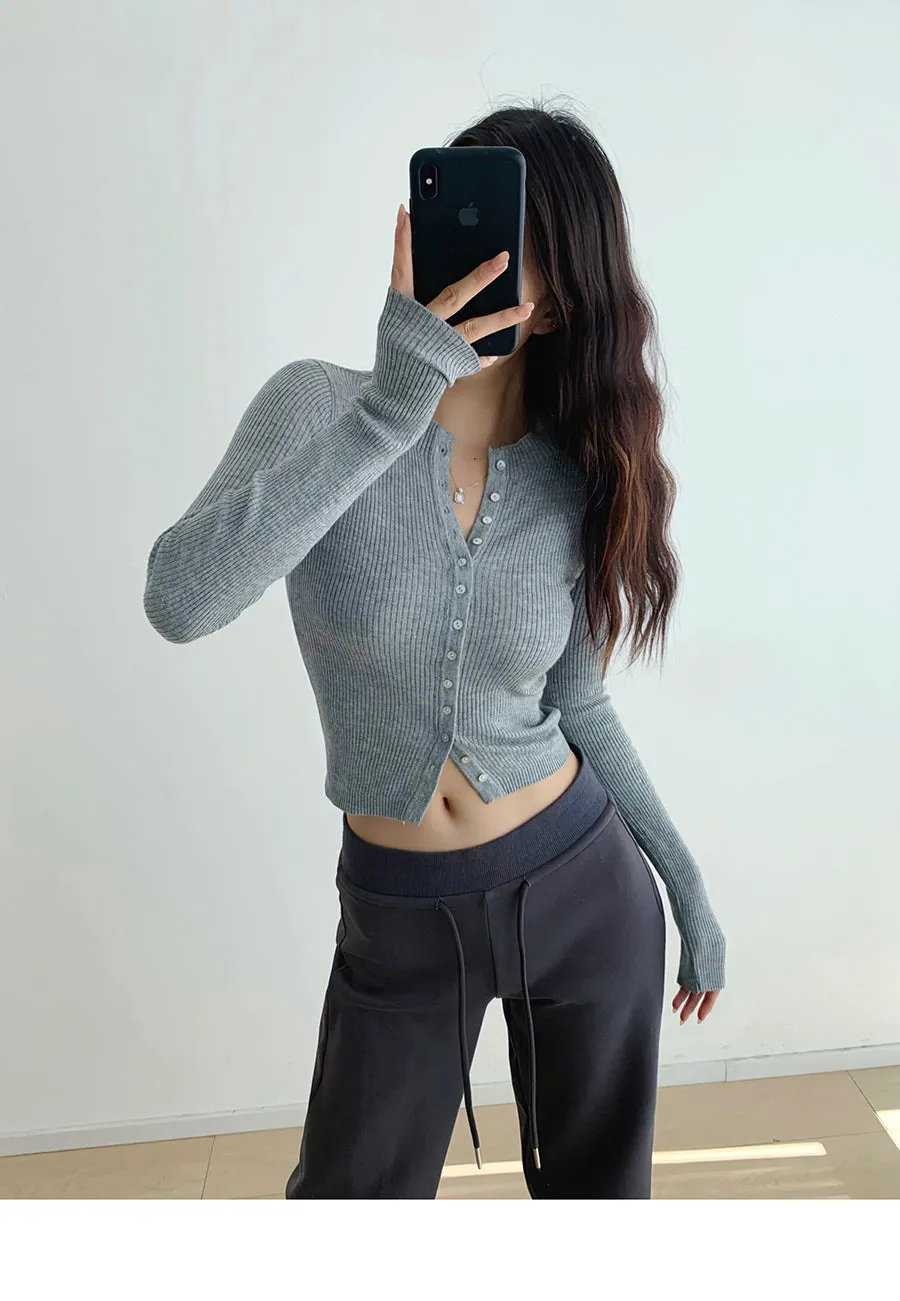 Slim button-down wool sweater