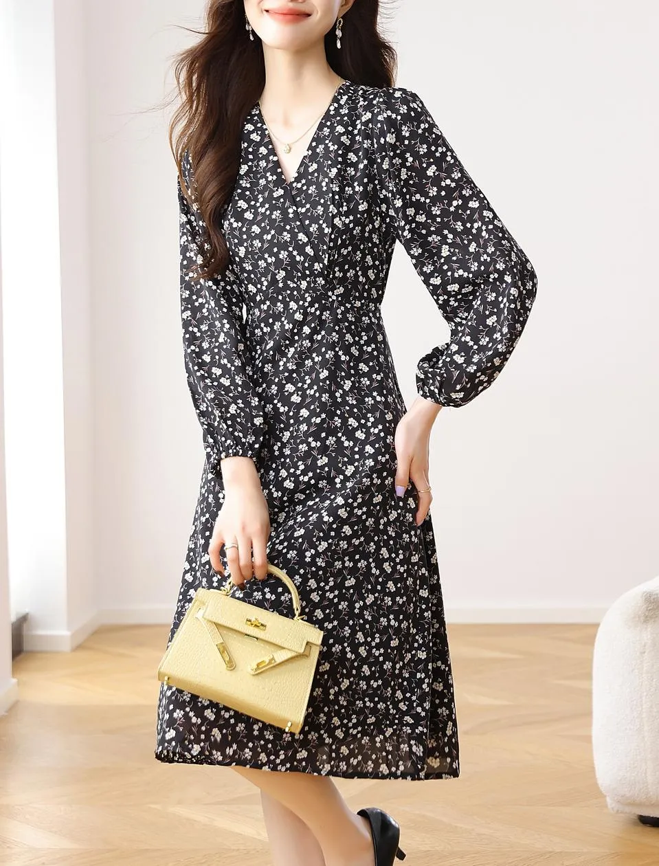 Stunning V-Neck Black Tea Tea Dress with Floral Design
