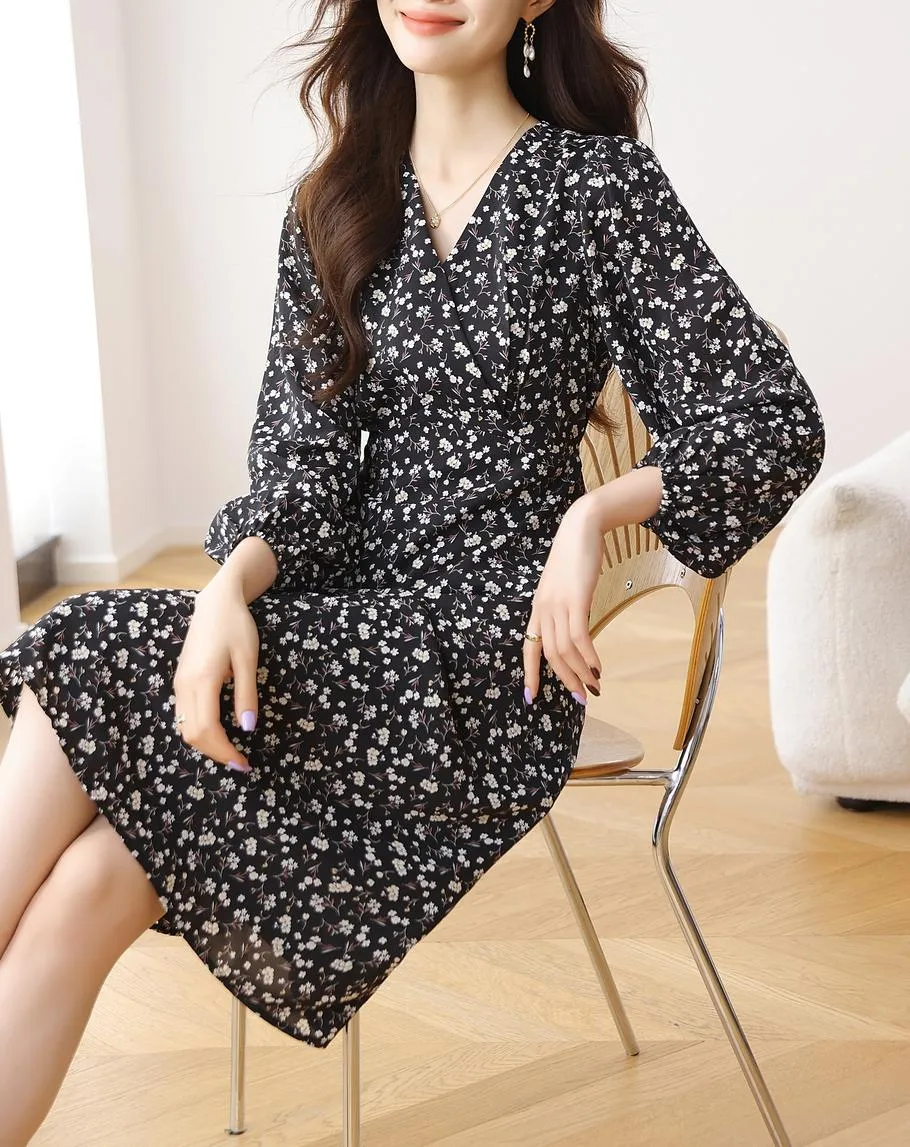 Stunning V-Neck Black Tea Tea Dress with Floral Design