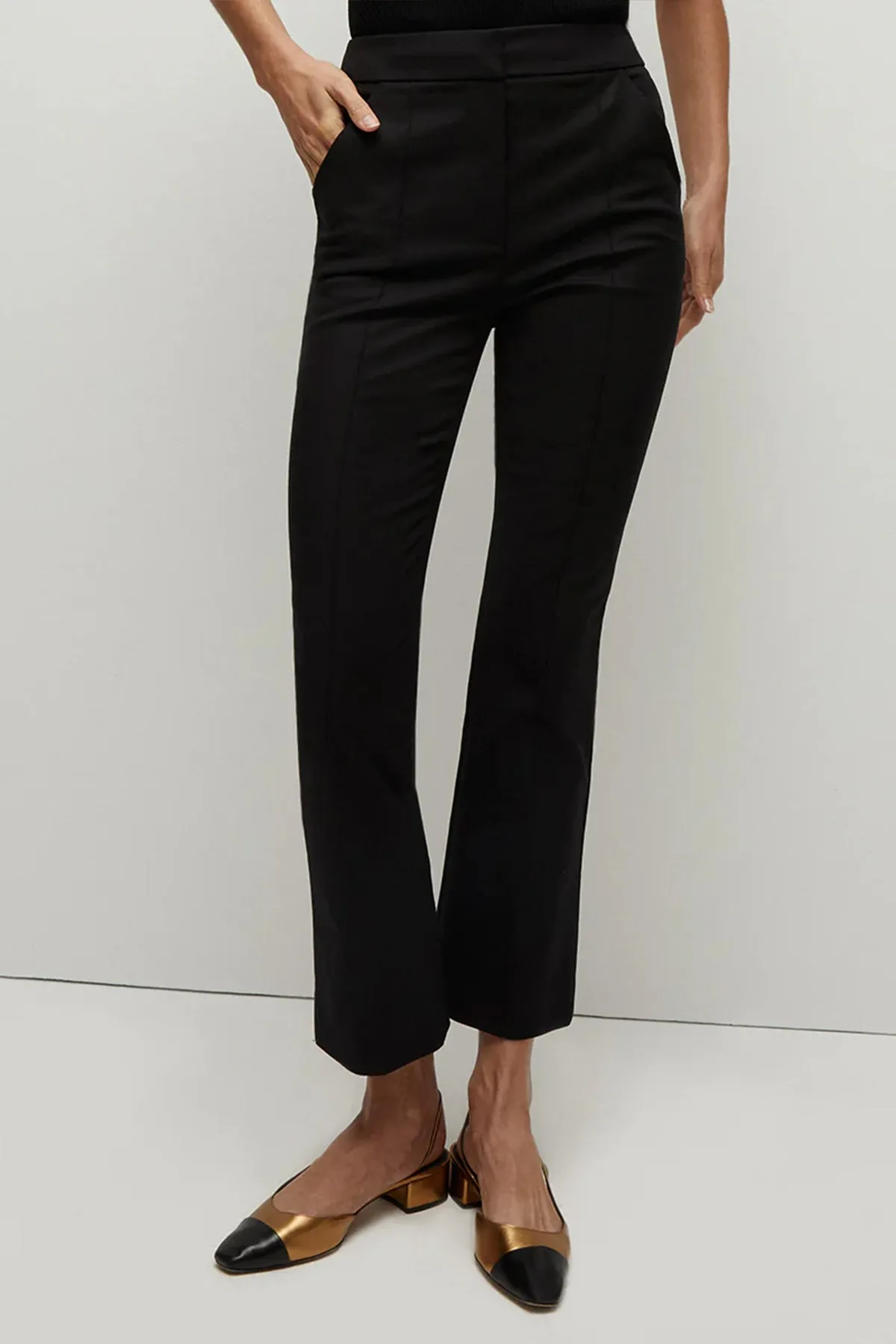 Tani Pant in Black
