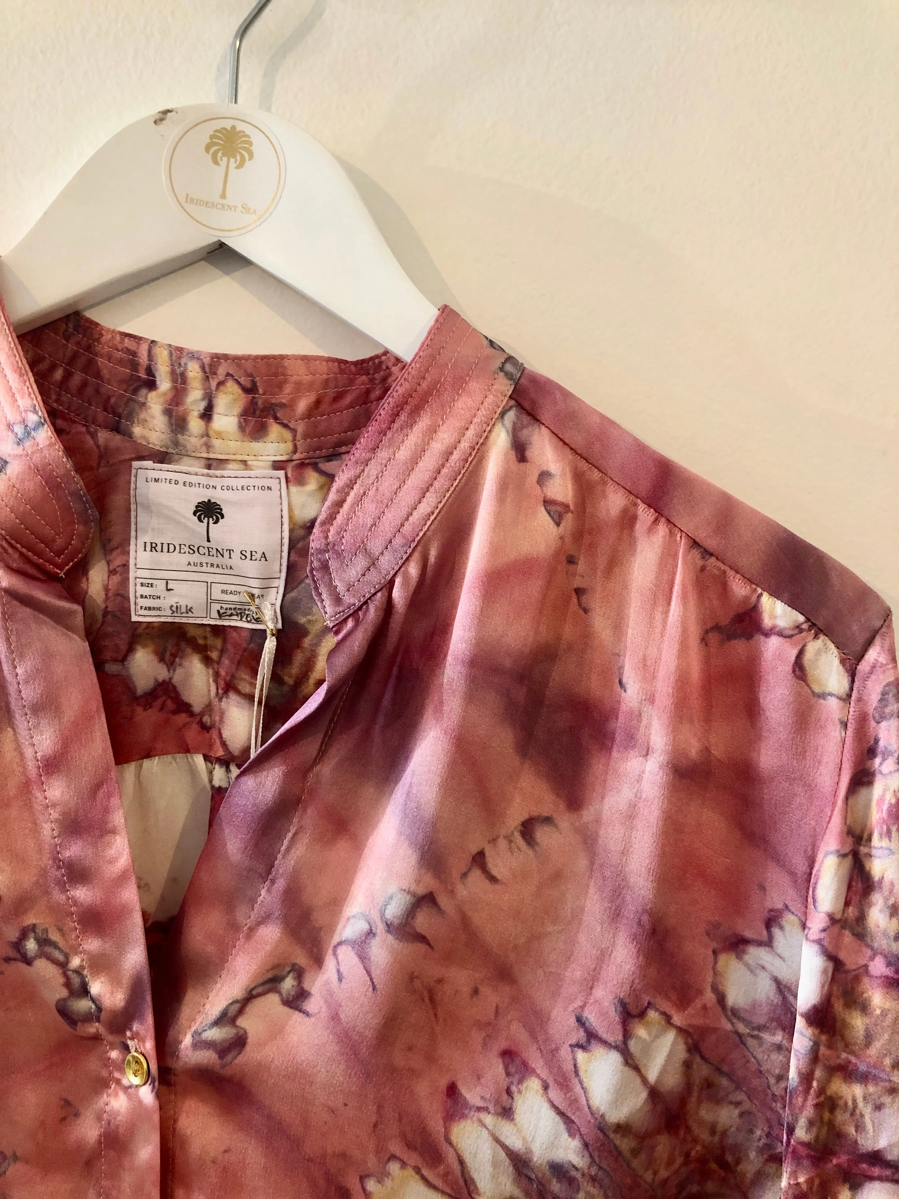 The Havana Silk Blouse in Musk
