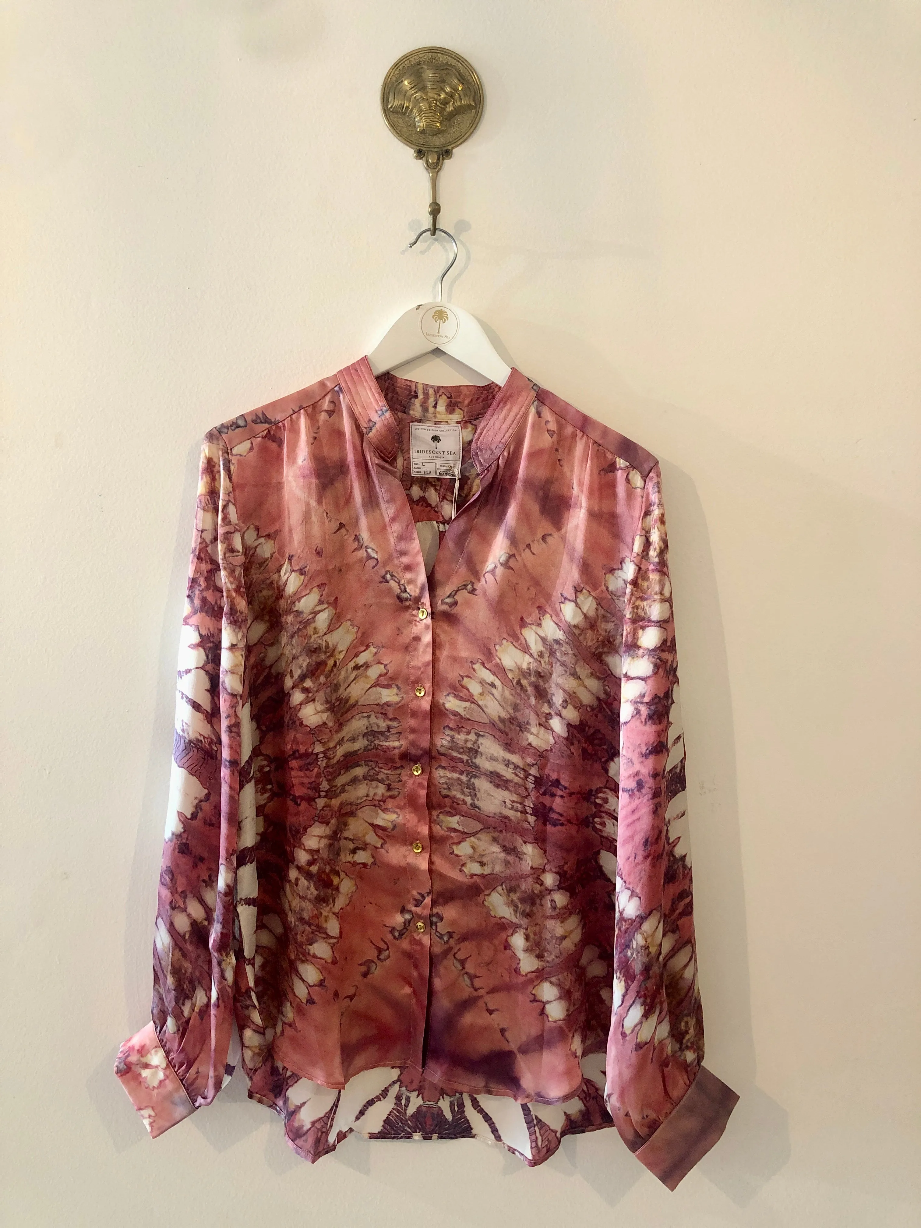 The Havana Silk Blouse in Musk