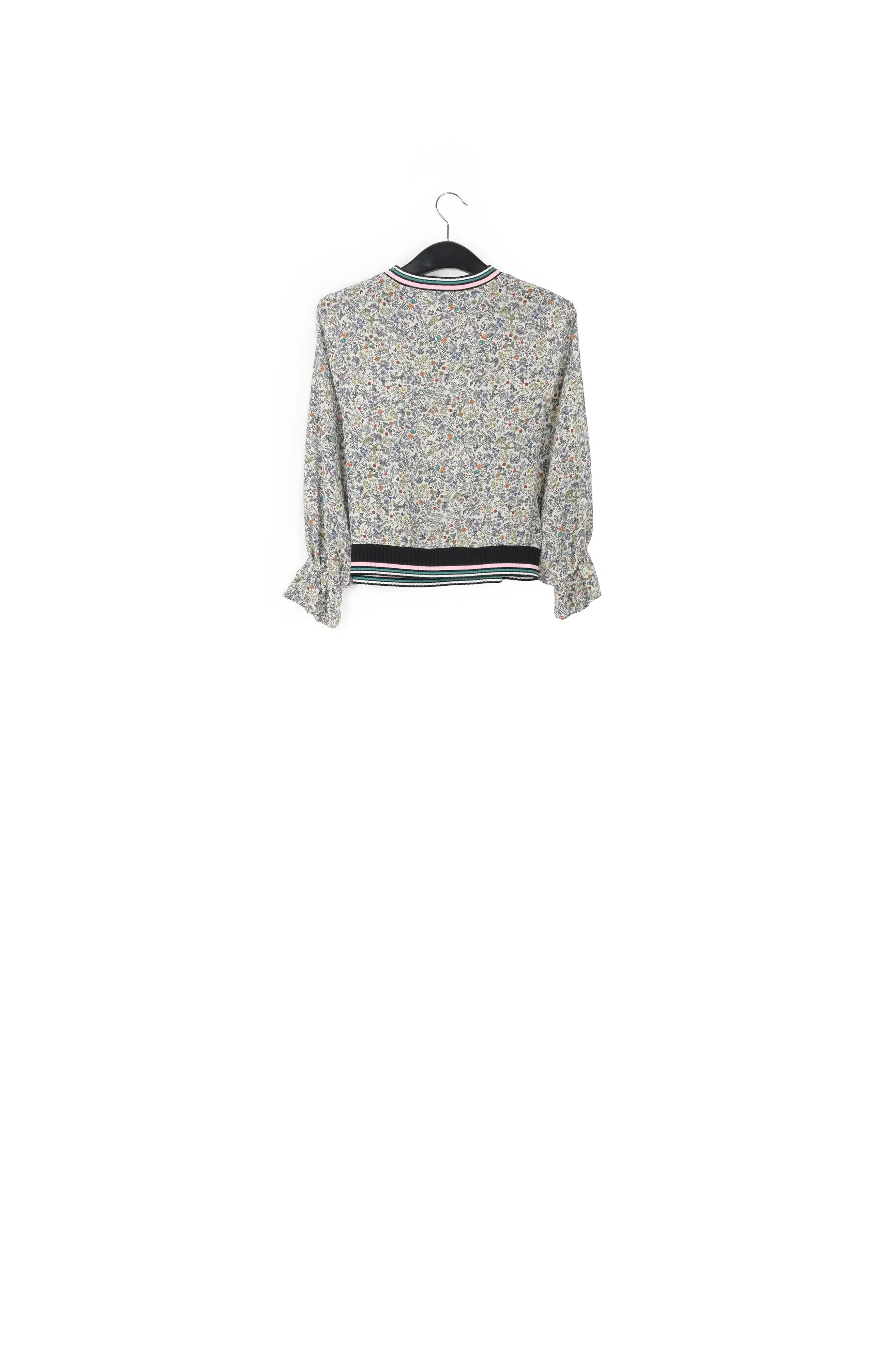 Top with frilled sleeves