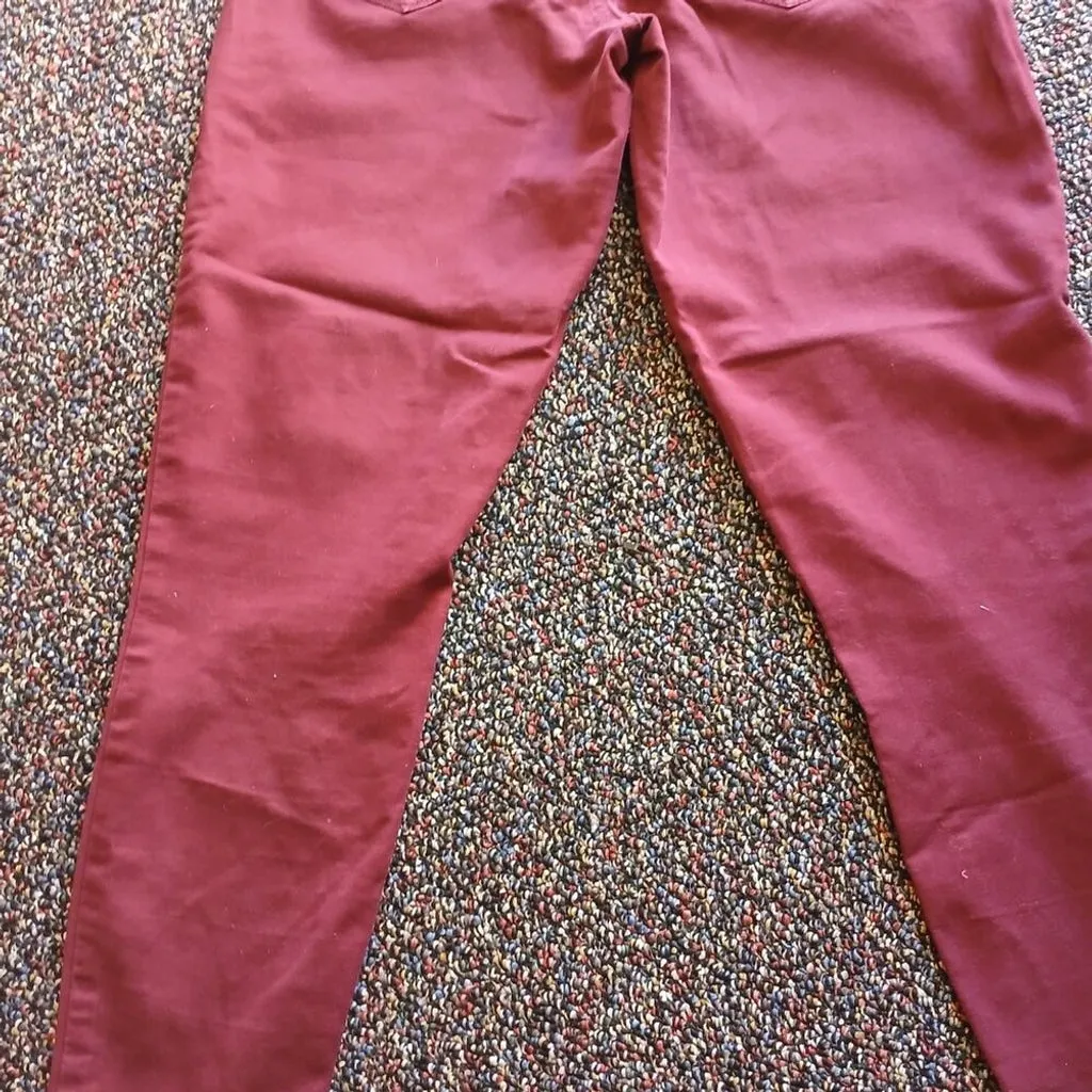 UGC Love Fine Maroon high waisted pants size 7