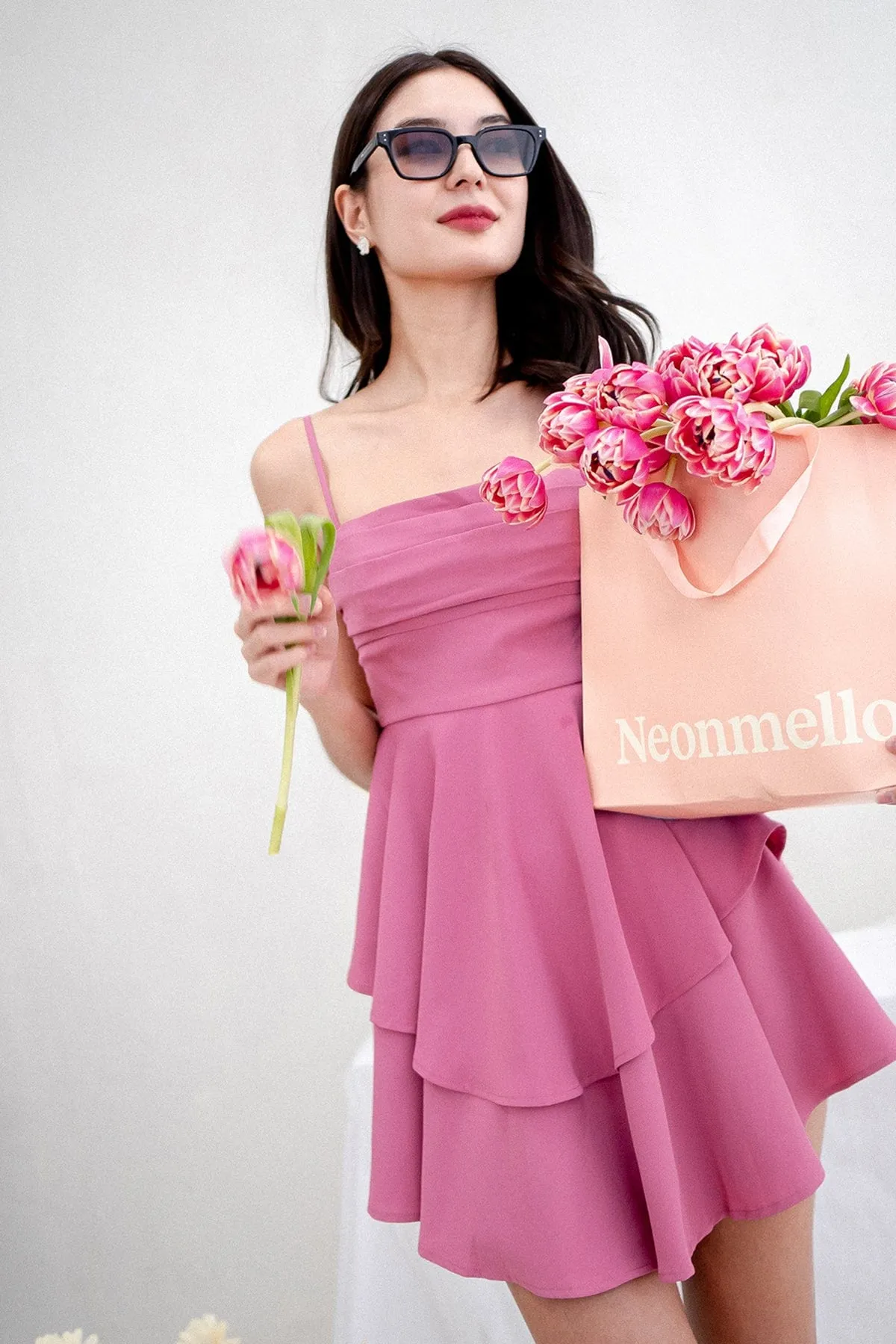 VERIA TIER DRESS IN MAGENTA