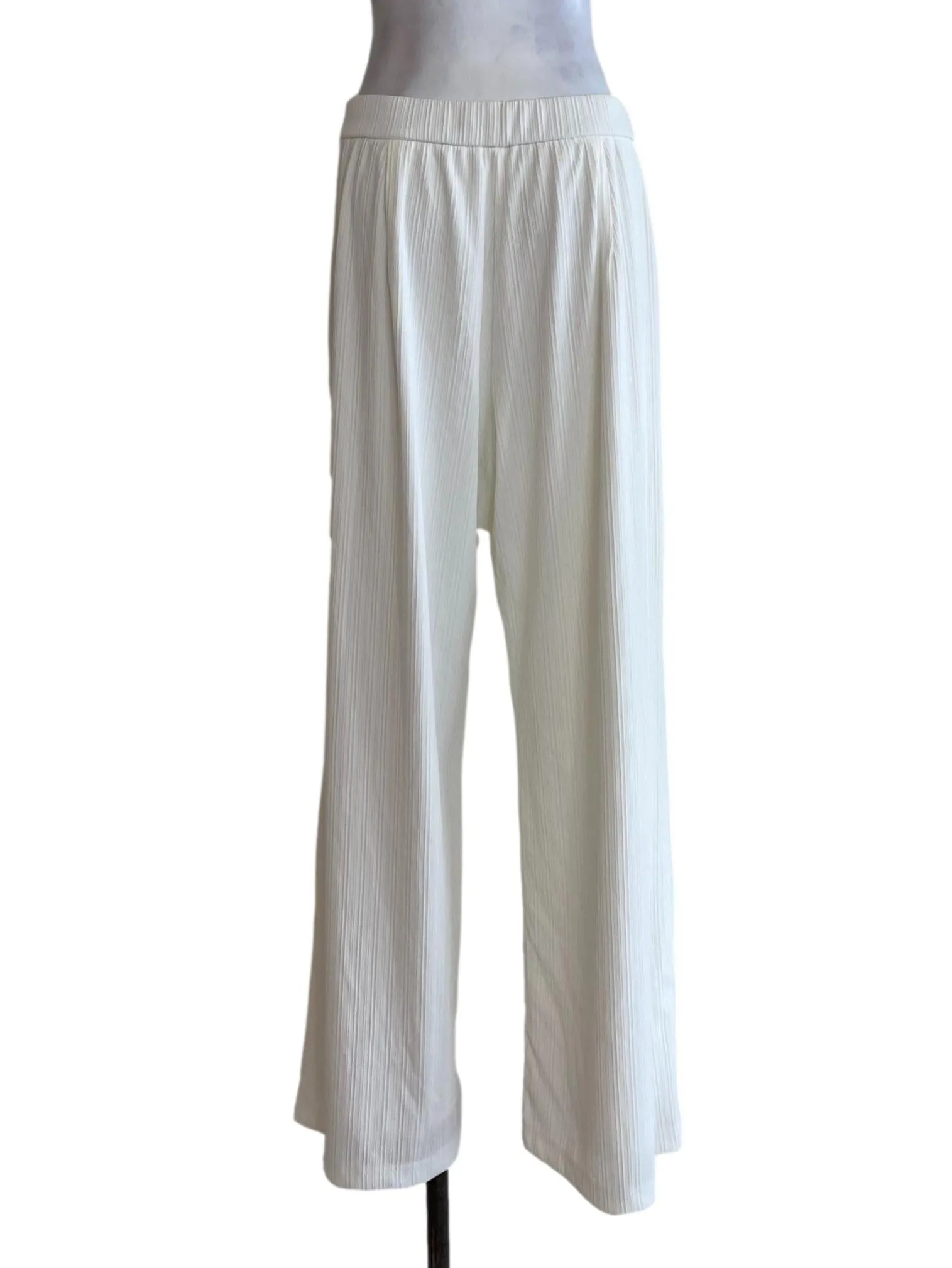 White Pleated Long Pants