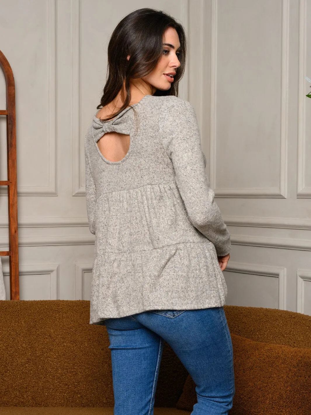 WOMEN'S LONG SLEEVE TIERED BACK DETAILED TOP